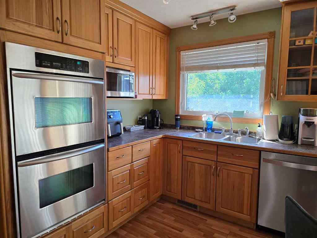 MLS® A2237884 - 4233 7 Avenue  in Edson Edson, Residential