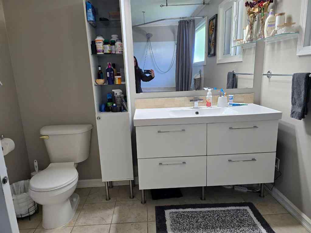 MLS® A2237884 - 4233 7 Avenue  in Edson Edson, Residential