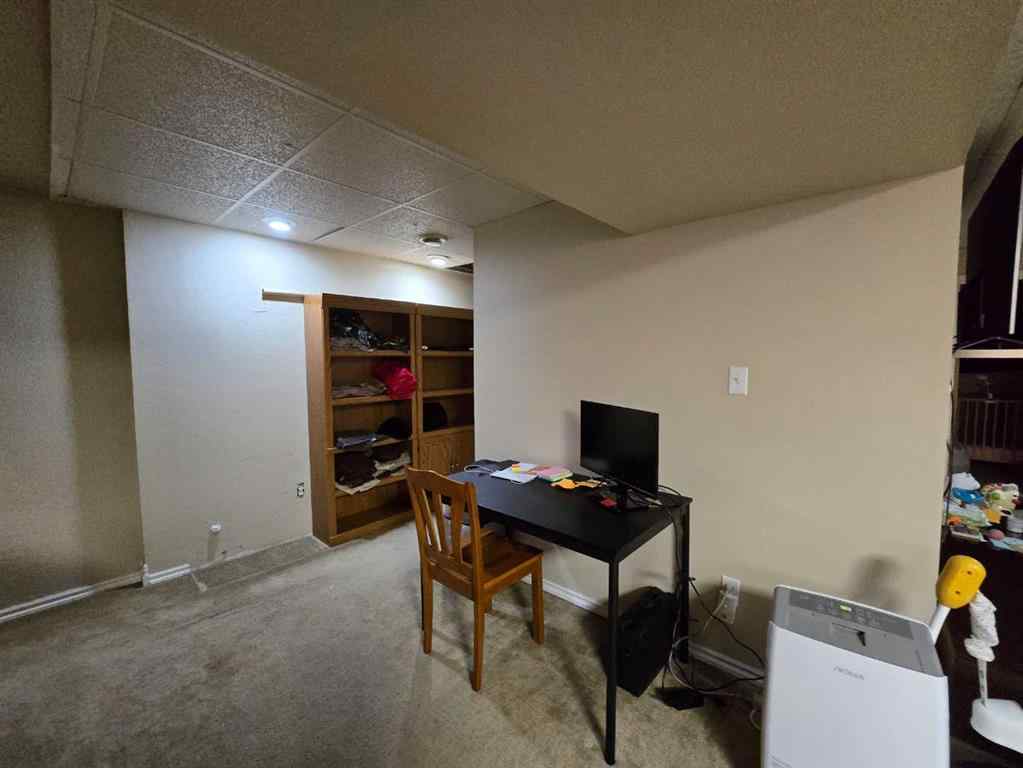 MLS® A2237884 - 4233 7 Avenue  in Edson Edson, Residential