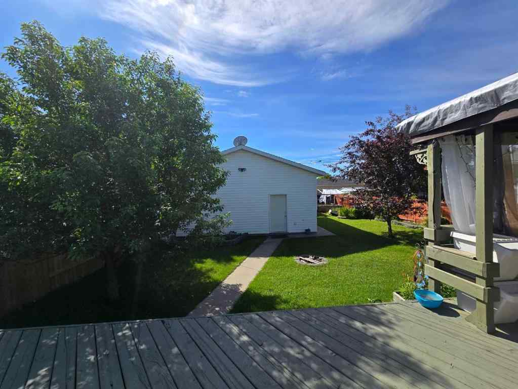 MLS® A2237884 - 4233 7 Avenue  in Edson Edson, Residential