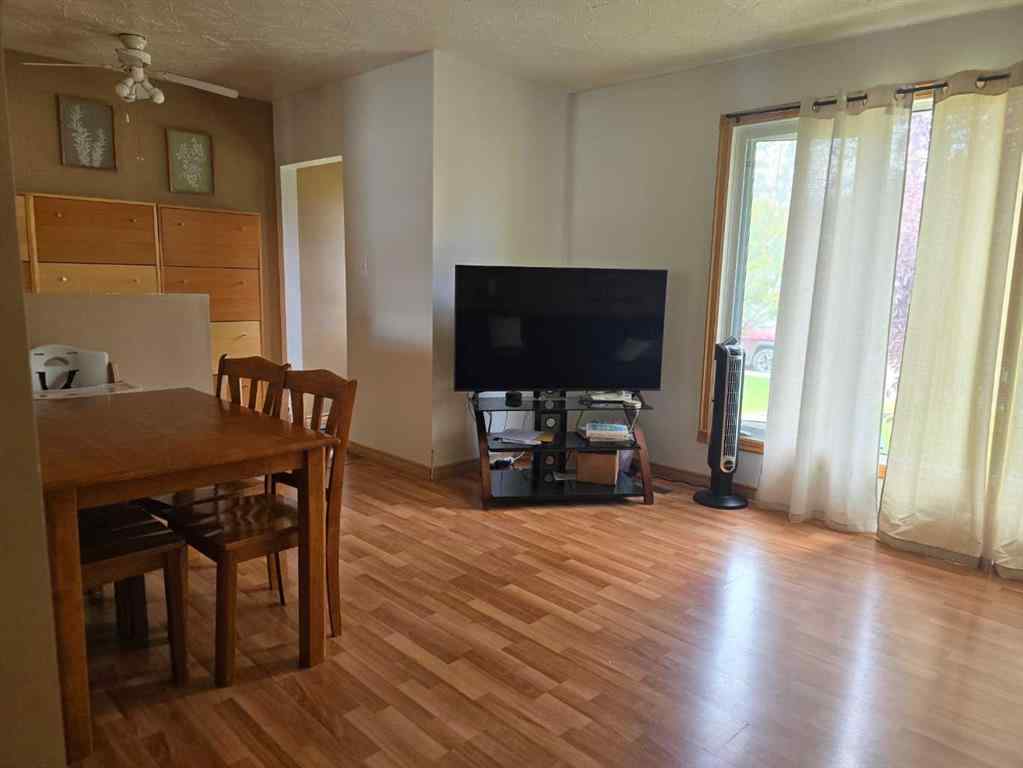 MLS® A2237884 - 4233 7 Avenue  in Edson Edson, Residential