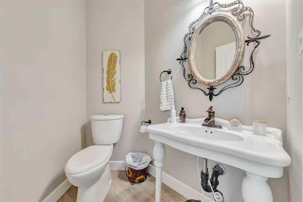 MLS® A2237901 - 1618 54 Avenue Close  in College Park Lloydminster, Residential