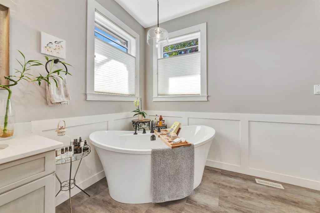 MLS® A2237901 - 1618 54 Avenue Close  in College Park Lloydminster, Residential