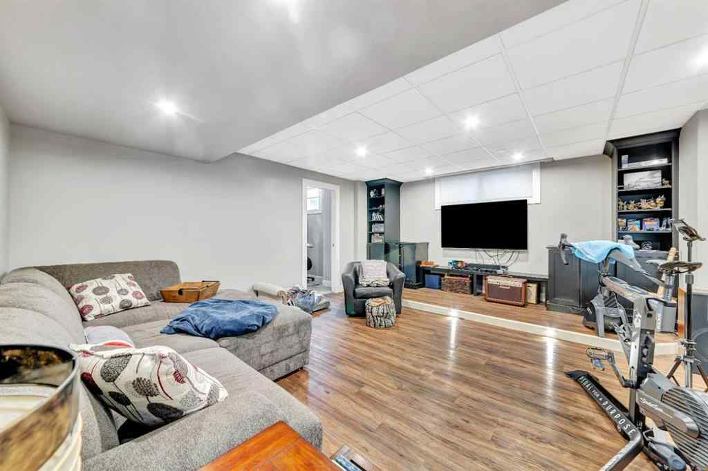 MLS® A2237901 - 1618 54 Avenue Close  in College Park Lloydminster, Residential