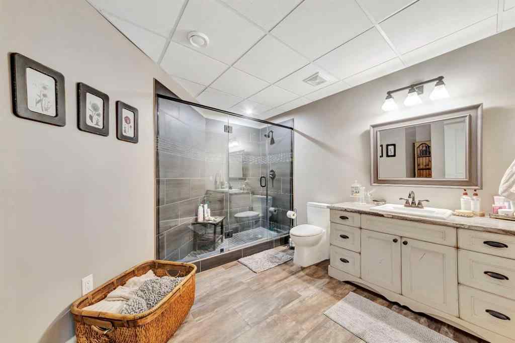MLS® A2237901 - 1618 54 Avenue Close  in College Park Lloydminster, Residential