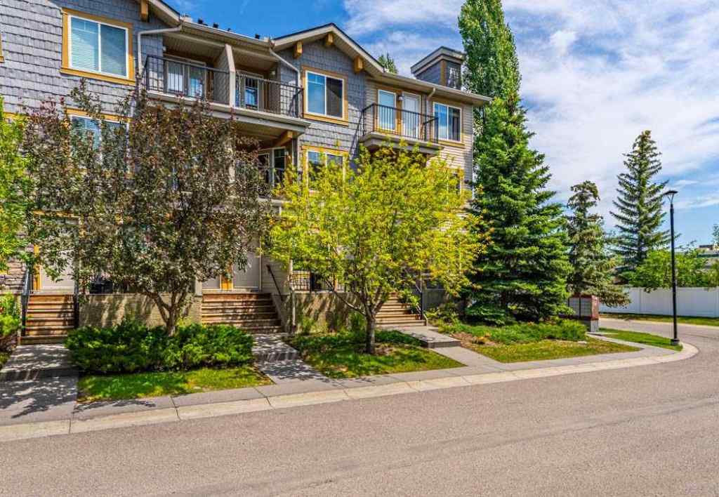 MLS® A2237904 - 152 Mckenzie Towne Lane SE in McKenzie Towne Calgary, Residential