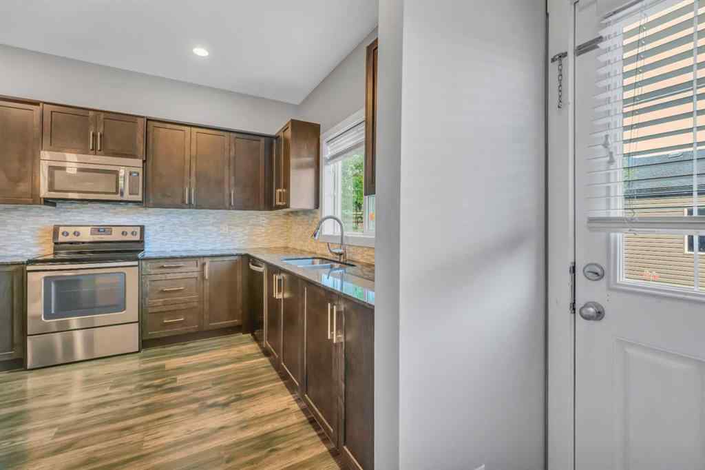 MLS® A2237905 - 315 Hillcrest Drive SW in Hillcrest Airdrie, Residential