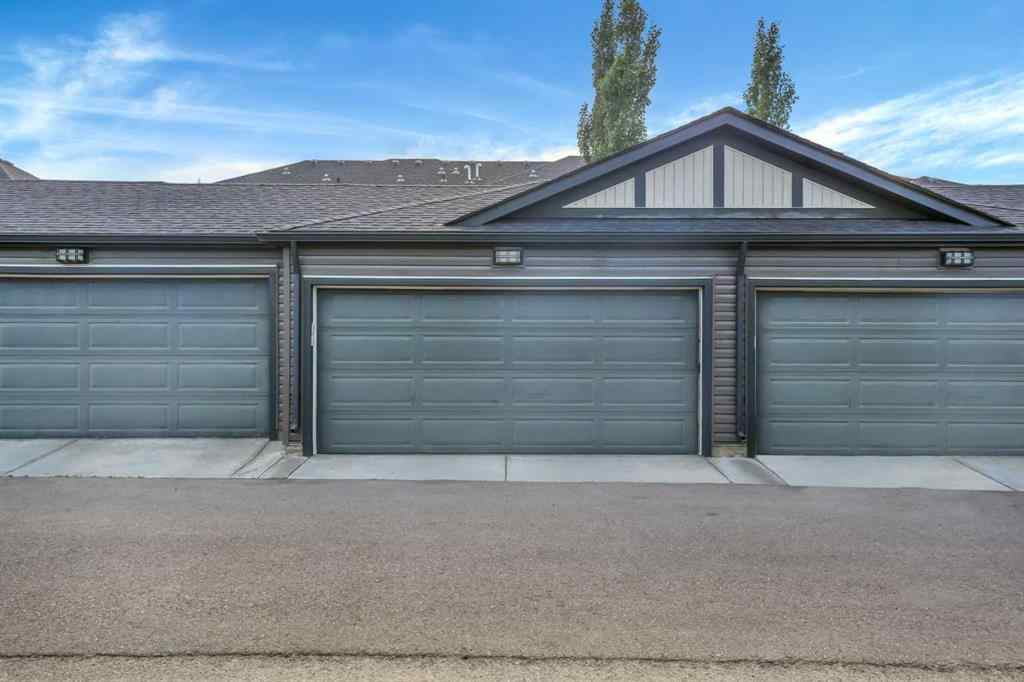 MLS® A2237905 - 315 Hillcrest Drive SW in Hillcrest Airdrie, Residential