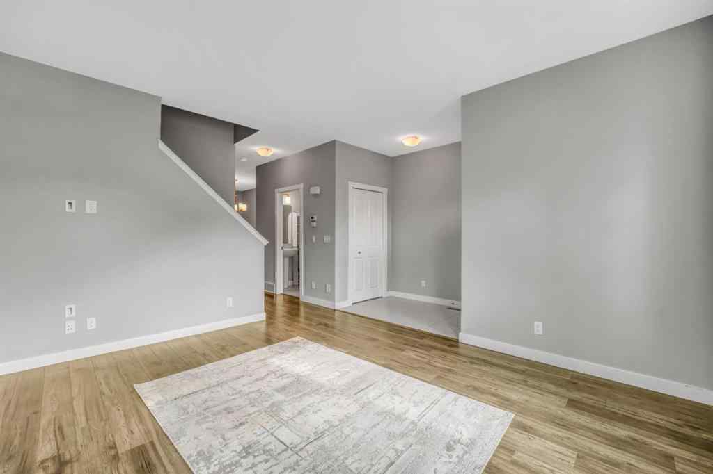 MLS® A2237905 - 315 Hillcrest Drive SW in Hillcrest Airdrie, Residential