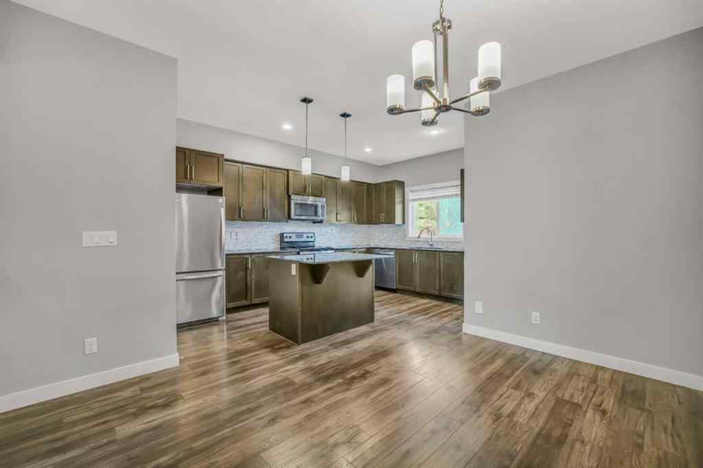MLS® A2237905 - 315 Hillcrest Drive SW in Hillcrest Airdrie, Residential