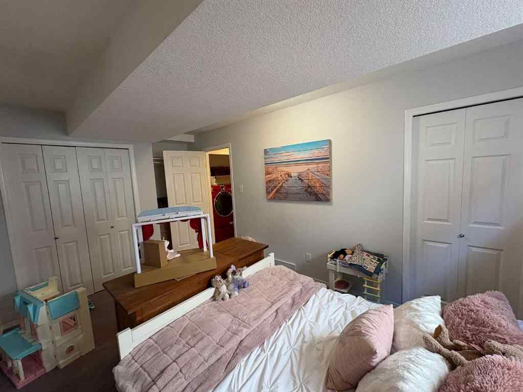 MLS® A2237914 - 167 Mt Rundle Road W in Mountain Heights Lethbridge, Residential