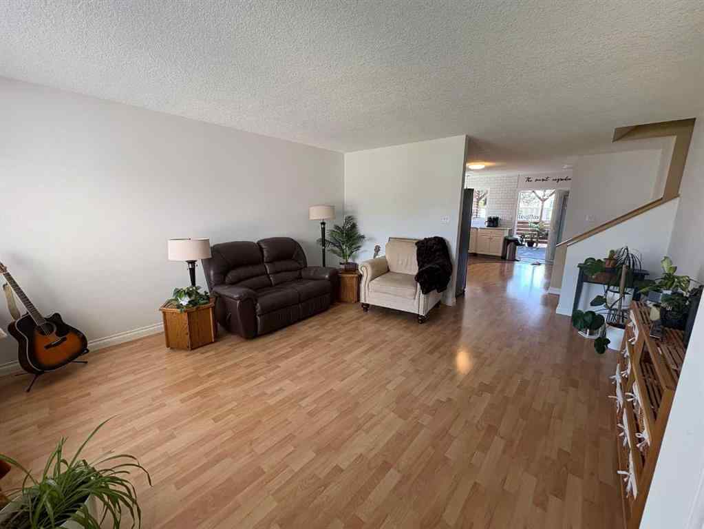 MLS® A2237914 - 167 Mt Rundle Road W in Mountain Heights Lethbridge, Residential