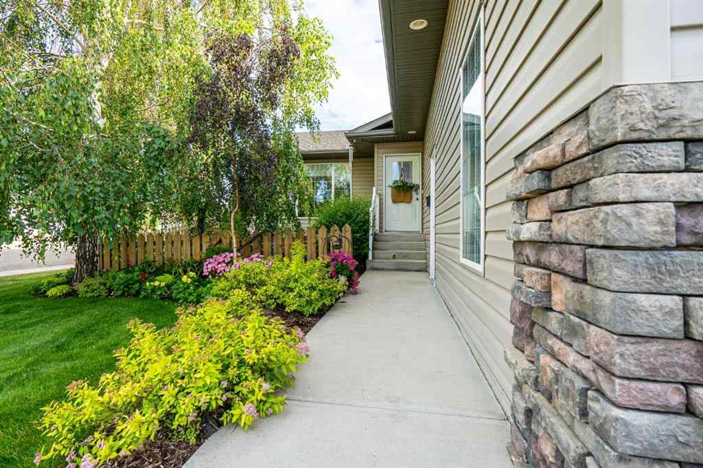 MLS® A2237919 - 6101 24 Street  in Lakeside Lloydminster, Residential