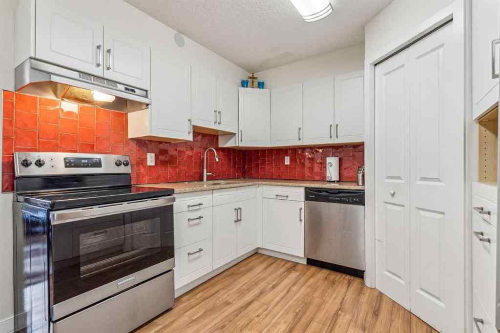 MLS® A2237932 - Unit #130 3809 45 Street SW in Glenbrook Calgary, Residential