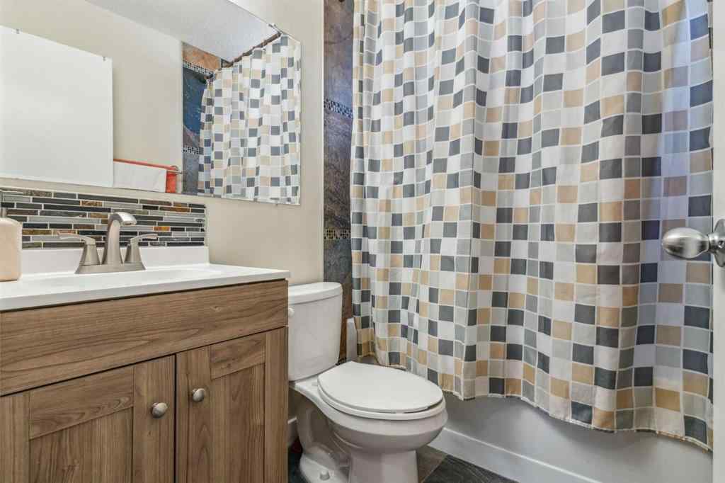MLS® A2237932 - Unit #130 3809 45 Street SW in Glenbrook Calgary, Residential
