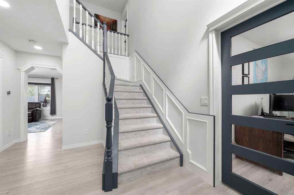MLS® A2237942 - 450 Cimarron Circle  in Cimarron Hill Okotoks, Residential
