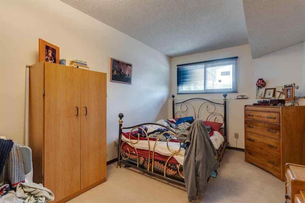 MLS® A2237953 - Unit #4 2637 1 Avenue NW in West Hillhurst Calgary, Residential