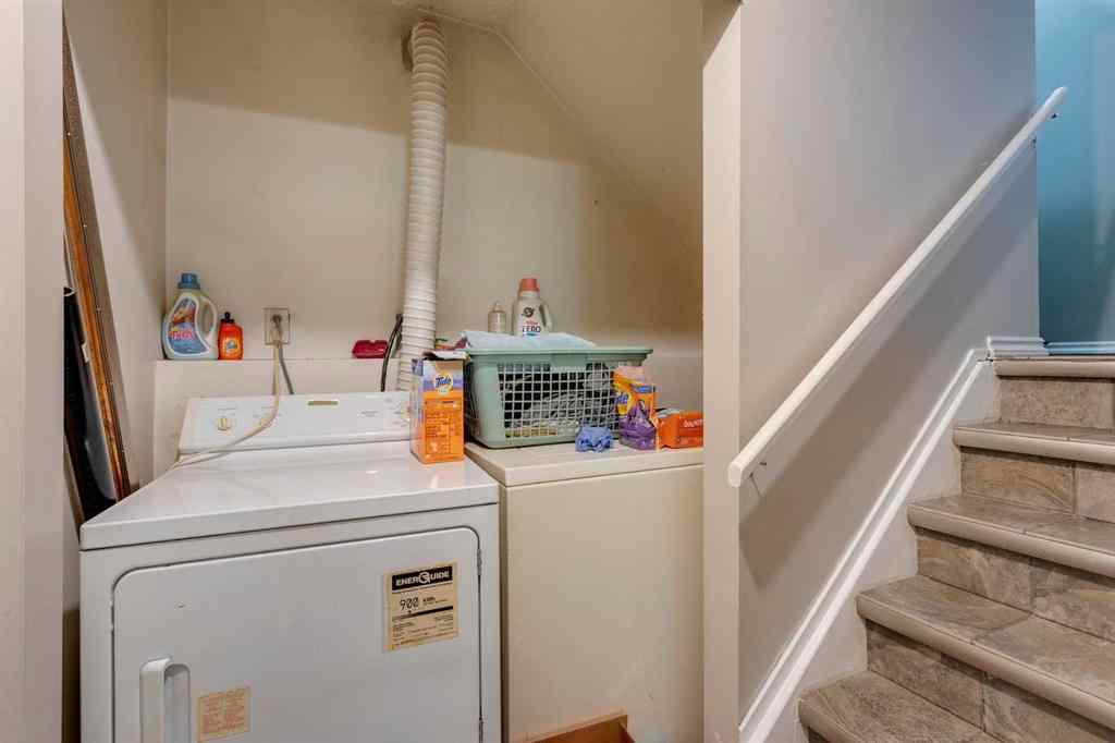 MLS® A2237953 - Unit #4 2637 1 Avenue NW in West Hillhurst Calgary, Residential
