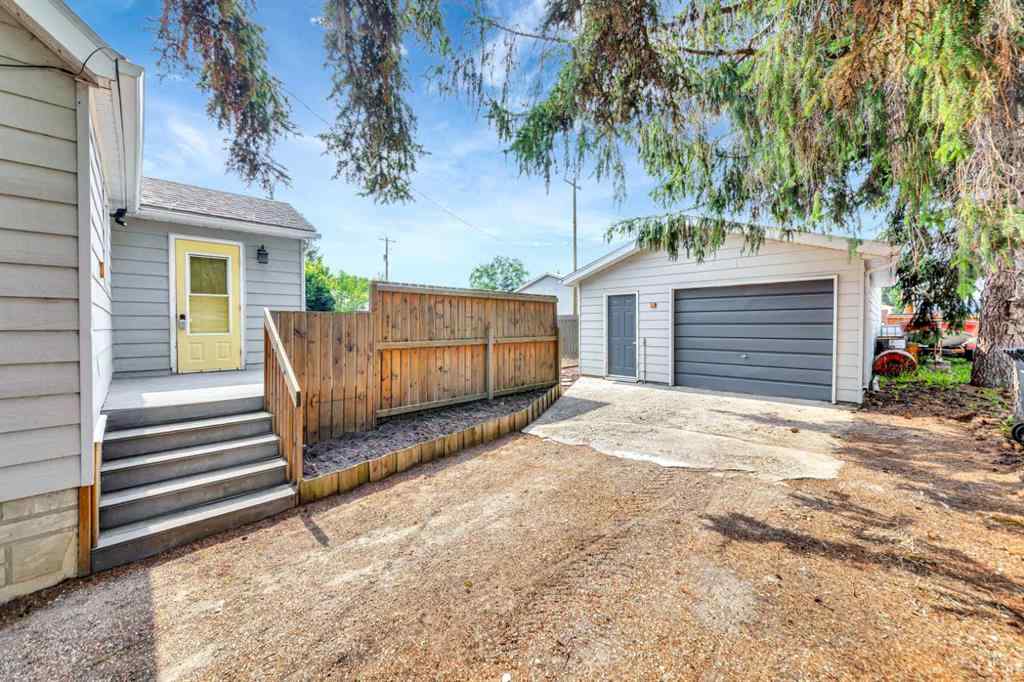 MLS® A2238005 - 213 2 Avenue N in Marwayne Marwayne, Residential