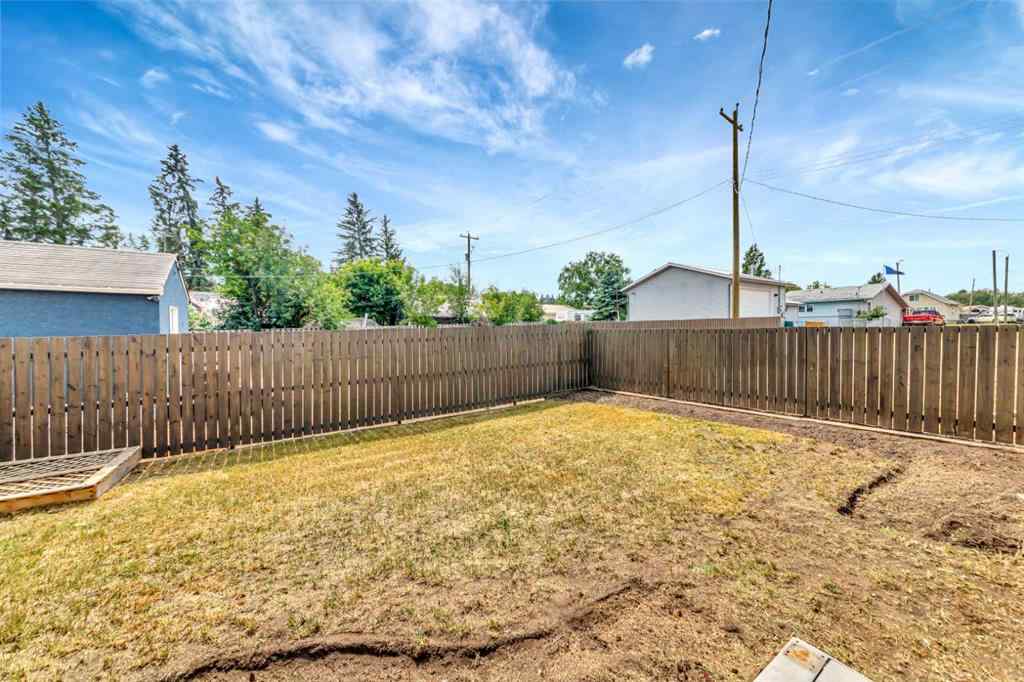MLS® A2238005 - 213 2 Avenue N in Marwayne Marwayne, Residential
