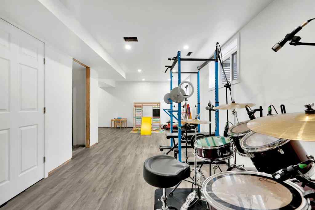 MLS® A2238021 - 2020 Windsong Drive SW in Windsong Airdrie, Residential