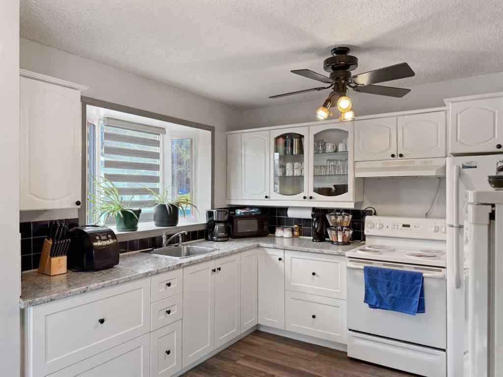MLS® A2238035 - 9818 101 Street  in NONE Grande Cache, Residential