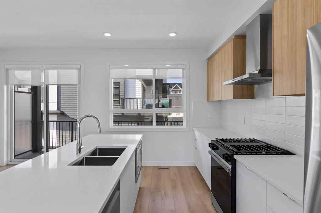 MLS® A2238037 - 293 Dieppe Drive SW in Currie Barracks Calgary, Residential