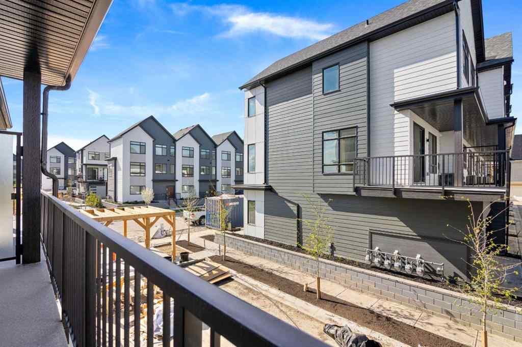 MLS® A2238037 - 293 Dieppe Drive SW in Currie Barracks Calgary, Residential