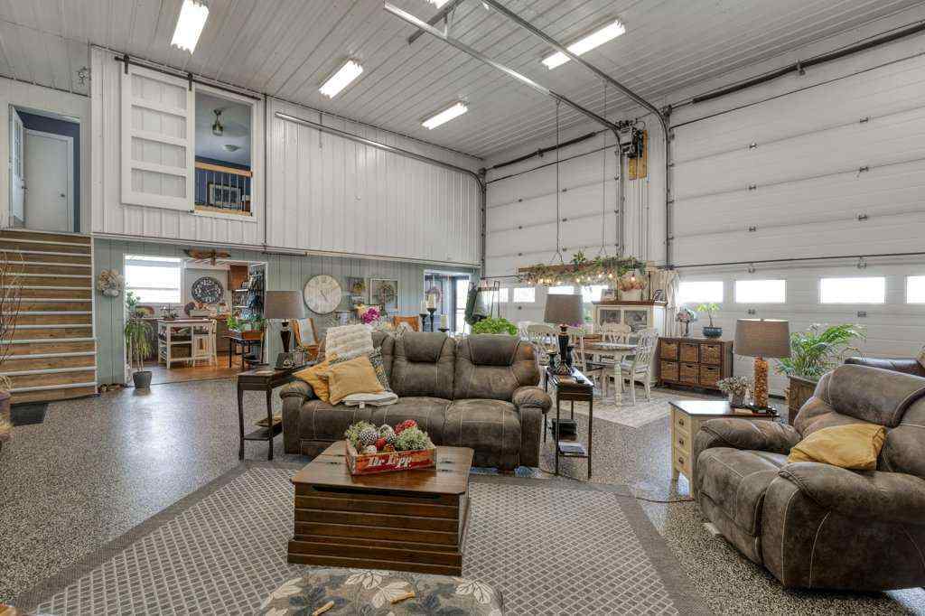 MLS® A2238047 - 290002 Township Road 292   in NONE Rural Rocky View County, Residential