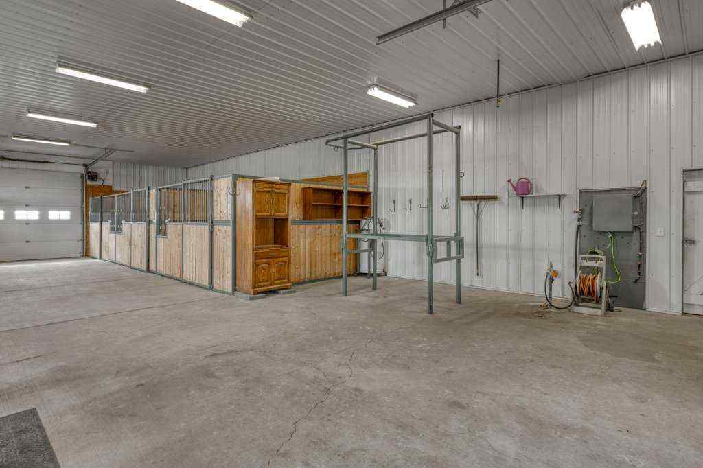 MLS® A2238047 - 290002 Township Road 292   in NONE Rural Rocky View County, Residential