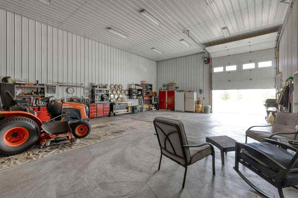 MLS® A2238047 - 290002 Township Road 292   in NONE Rural Rocky View County, Residential