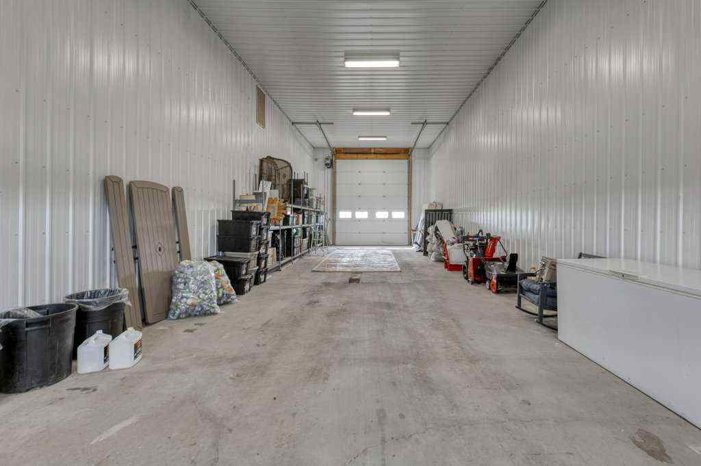 MLS® A2238047 - 290002 Township Road 292   in NONE Rural Rocky View County, Residential