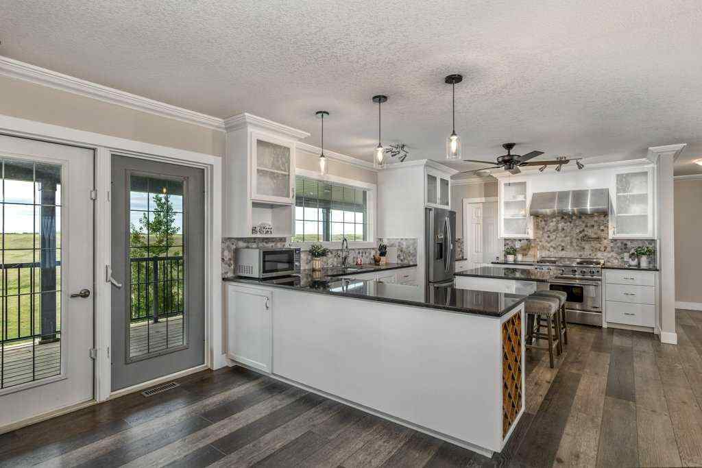 MLS® A2238047 - 290002 Township Road 292   in NONE Rural Rocky View County, Residential