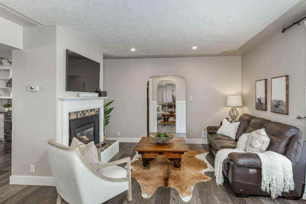 MLS® A2238047 - 290002 Township Road 292   in NONE Rural Rocky View County, Residential