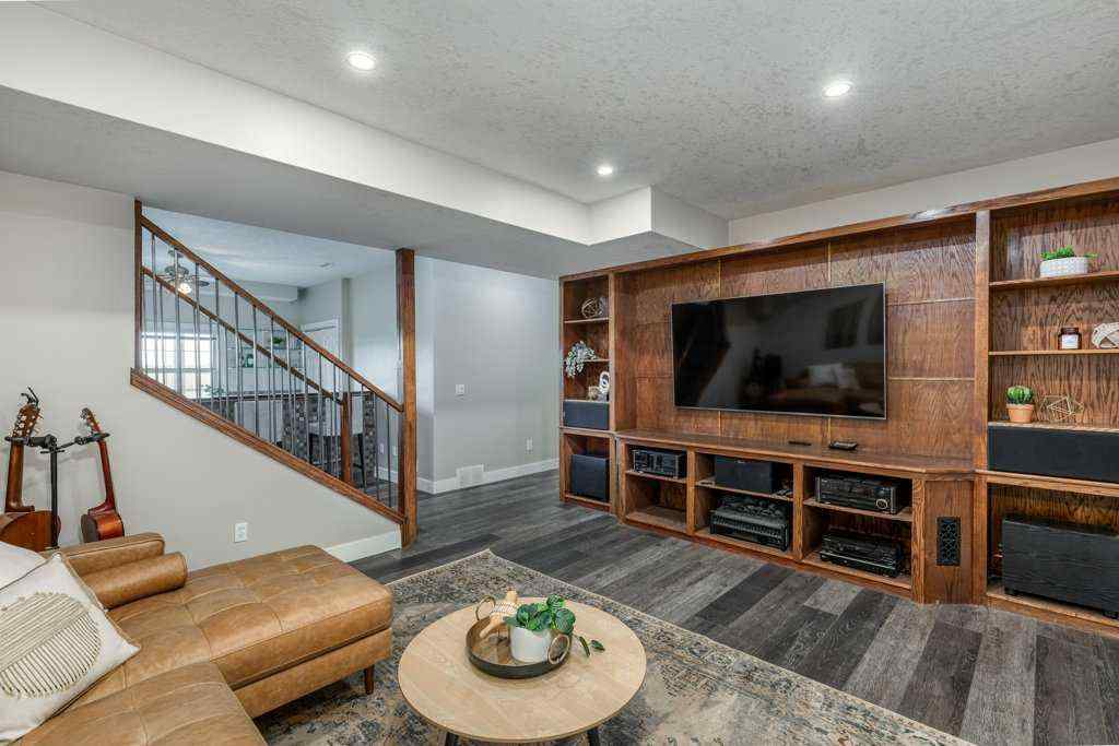 MLS® A2238047 - 290002 Township Road 292   in NONE Rural Rocky View County, Residential