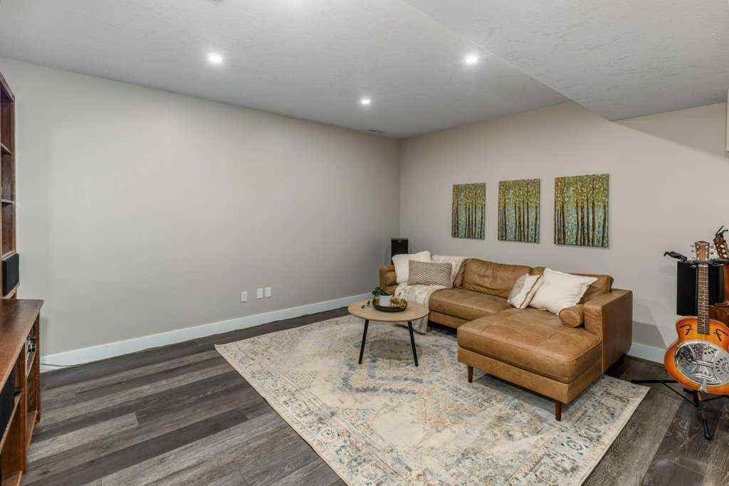 MLS® A2238047 - 290002 Township Road 292   in NONE Rural Rocky View County, Residential