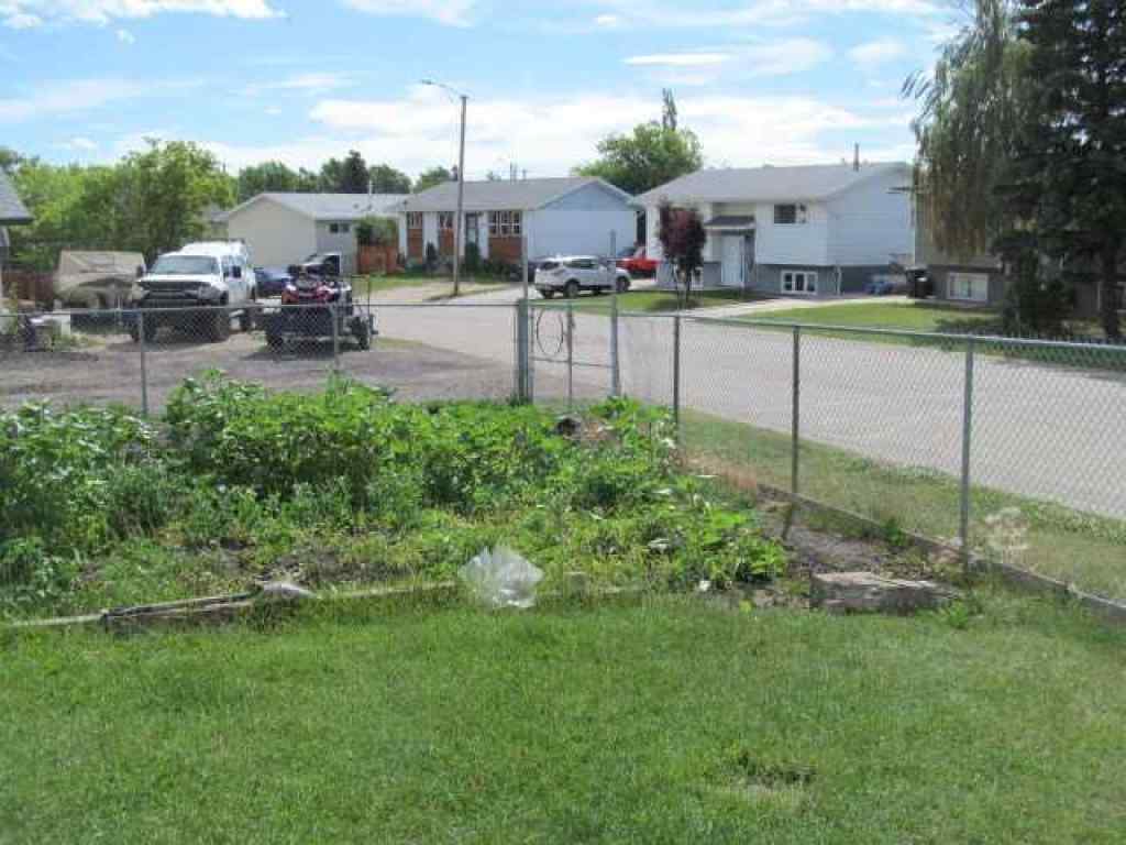 MLS® A2238049 - 9603 98th Street  in NONE Wembley, Residential