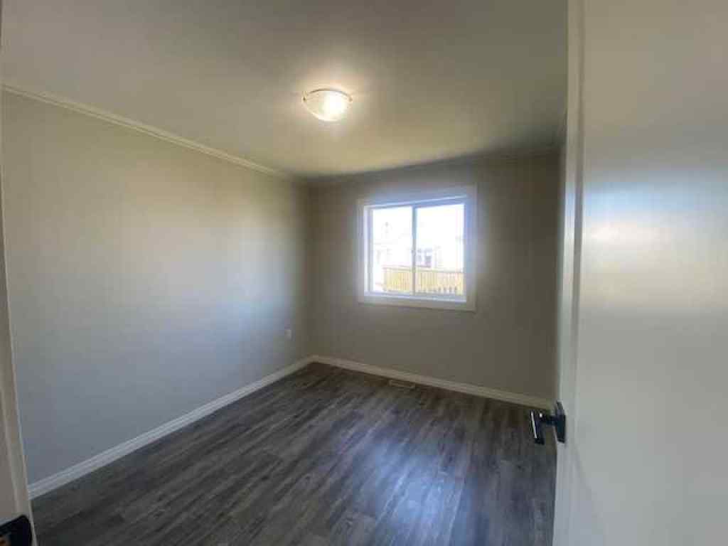 MLS® A2238108 - 158 Wildrose Court W in Sunnylea Brooks, Mobile