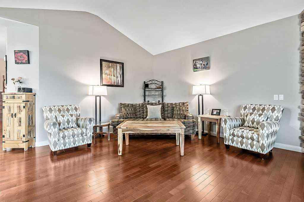 MLS® A2238139 - 3 Westridge Way  in Westridge Okotoks, Residential