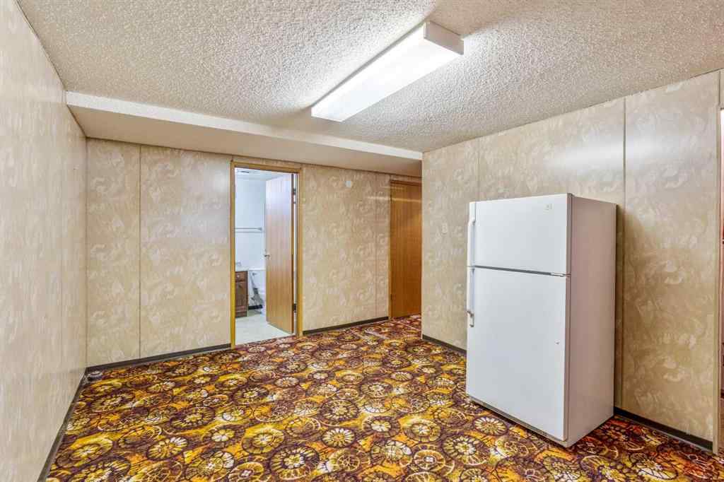 MLS® A2238150 - 1802 11 Avenue N in Winston Churchill Lethbridge, Residential