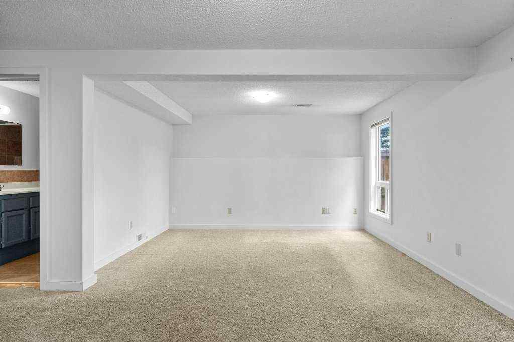 MLS® A2238157 - 51 Hunterhorn Crescent NE in Huntington Hills Calgary, Residential