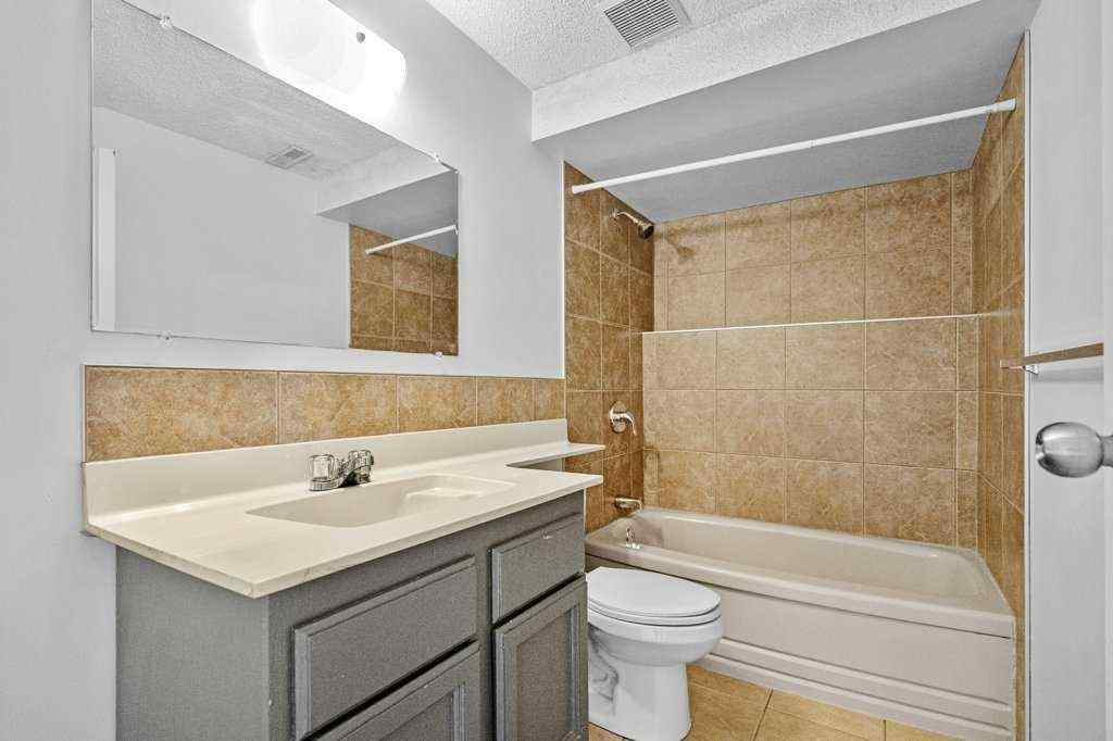 MLS® A2238157 - 51 Hunterhorn Crescent NE in Huntington Hills Calgary, Residential