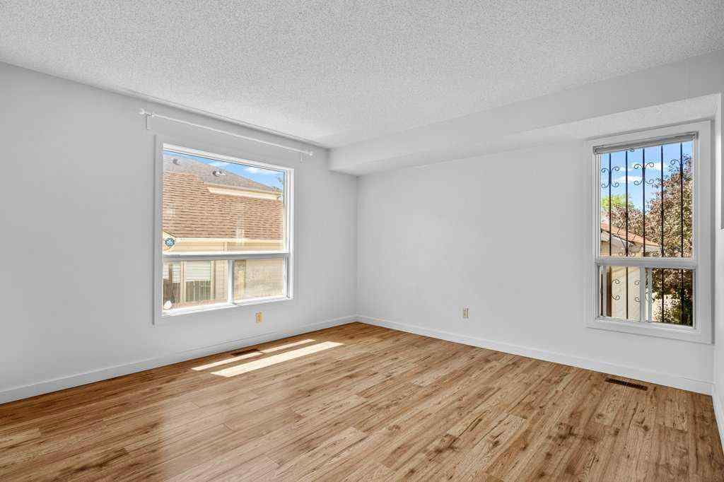 MLS® A2238157 - 51 Hunterhorn Crescent NE in Huntington Hills Calgary, Residential