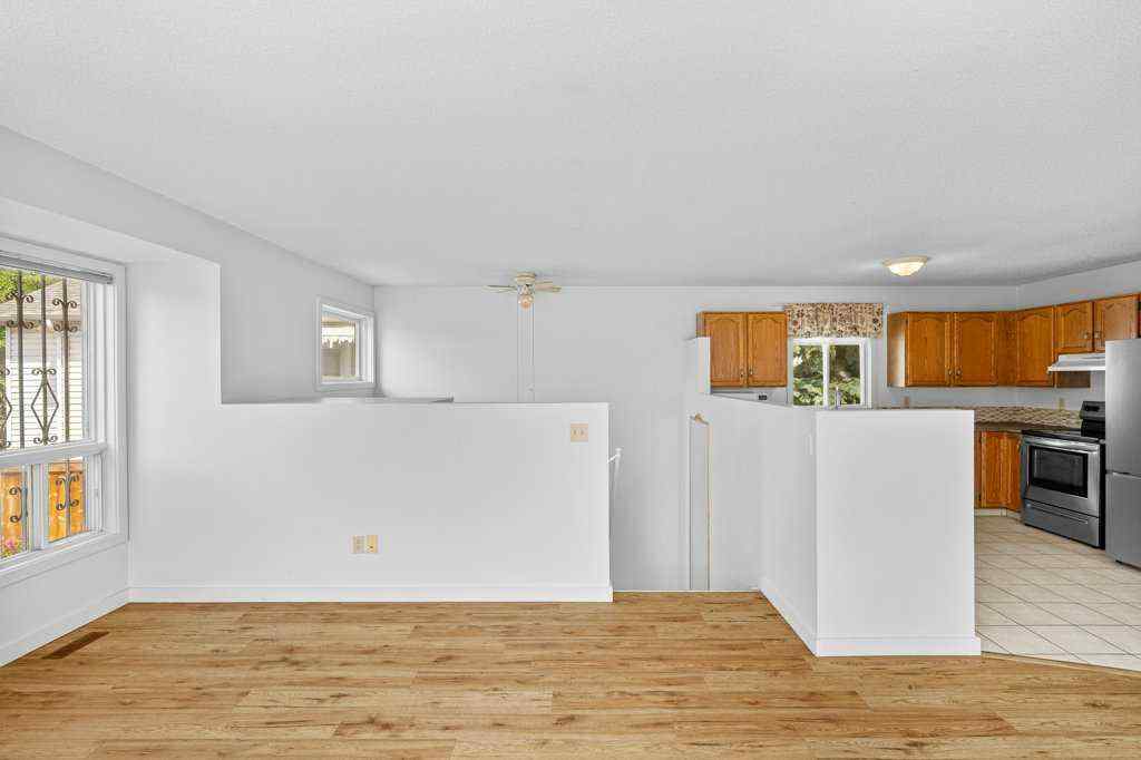 MLS® A2238157 - 51 Hunterhorn Crescent NE in Huntington Hills Calgary, Residential