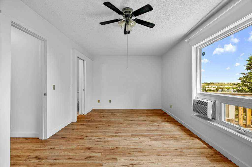 MLS® A2238157 - 51 Hunterhorn Crescent NE in Huntington Hills Calgary, Residential