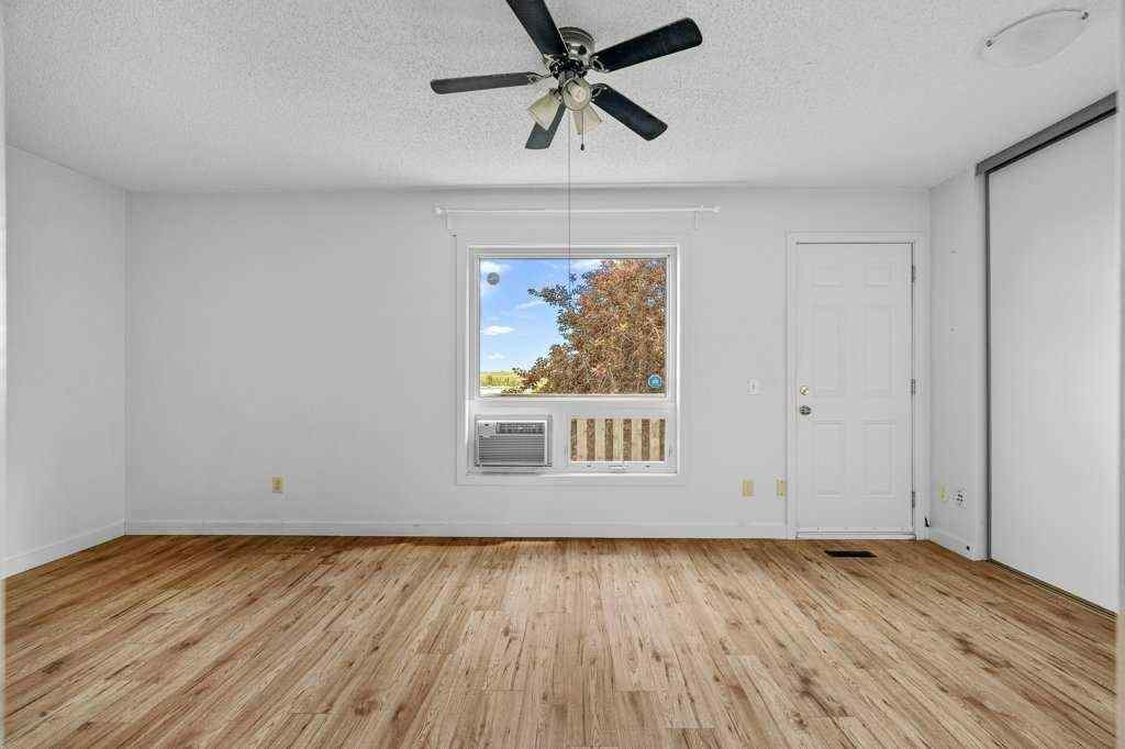 MLS® A2238157 - 51 Hunterhorn Crescent NE in Huntington Hills Calgary, Residential