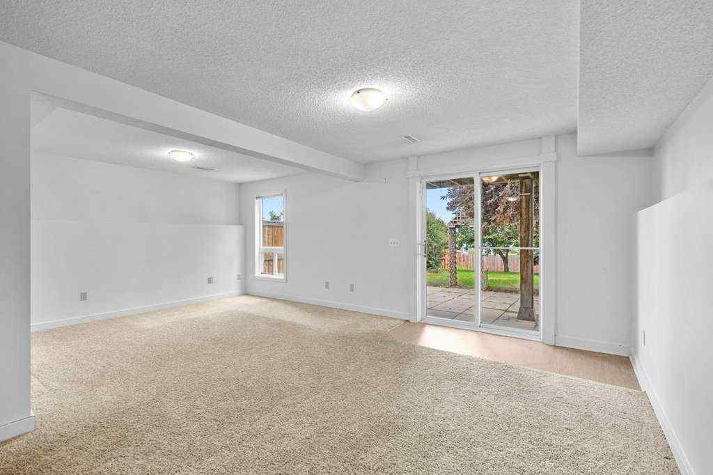 MLS® A2238157 - 51 Hunterhorn Crescent NE in Huntington Hills Calgary, Residential