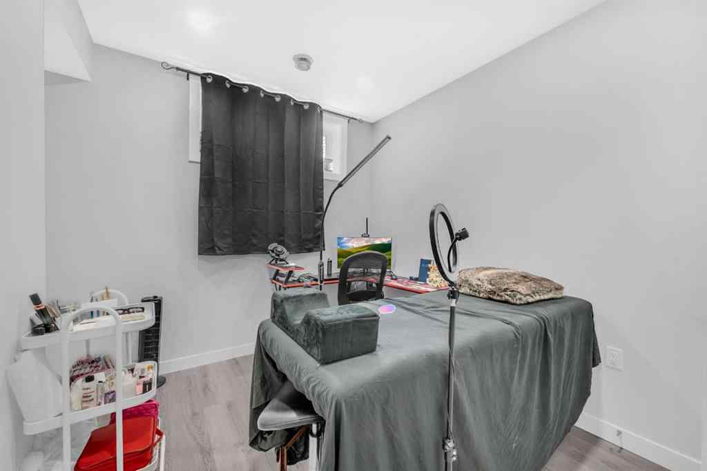MLS® A2238165 - 123 Aquila Way NW in Glacier Ridge Calgary, Residential