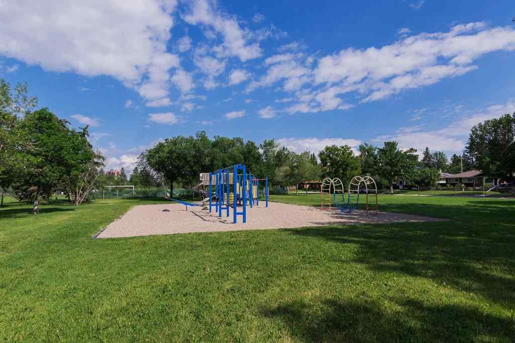 MLS® A2238175 - 131 Hillgrove Crescent SW in Haysboro Calgary, Residential