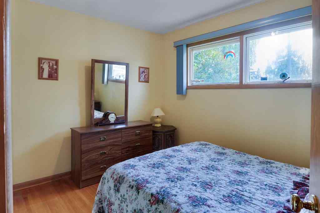 MLS® A2238175 - 131 Hillgrove Crescent SW in Haysboro Calgary, Residential